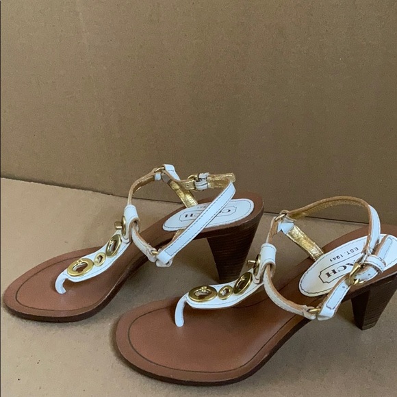 🆕 Coach sandals, size 6B - Picture 4 of 16